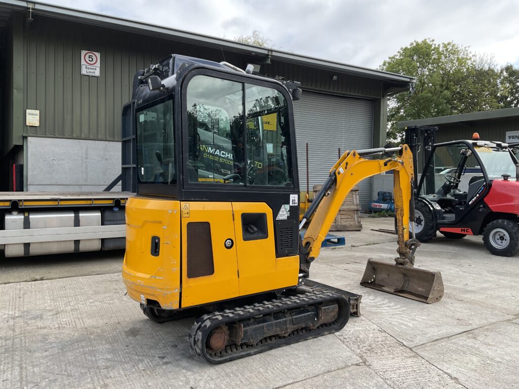 JCB 16C-1