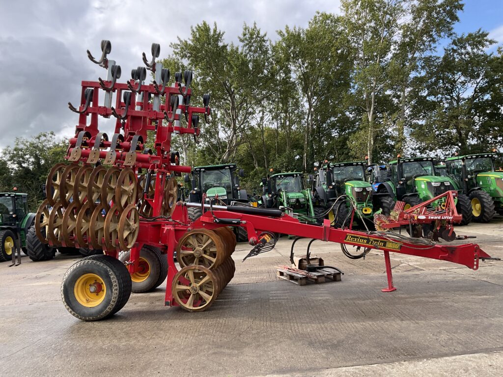 VADERSTAD REXIUS TWIN 450