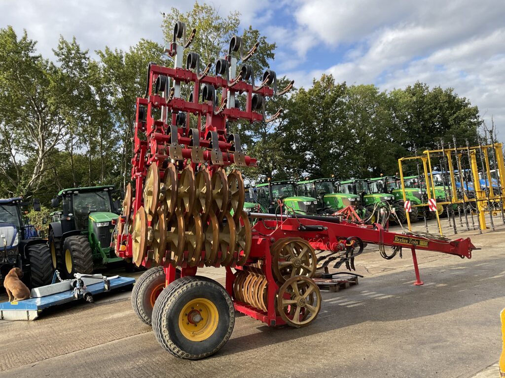 VADERSTAD REXIUS TWIN 450