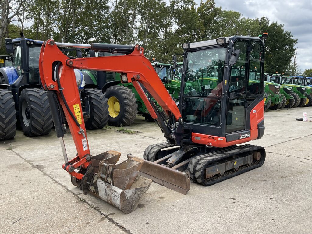 KUBOTA KX027-4