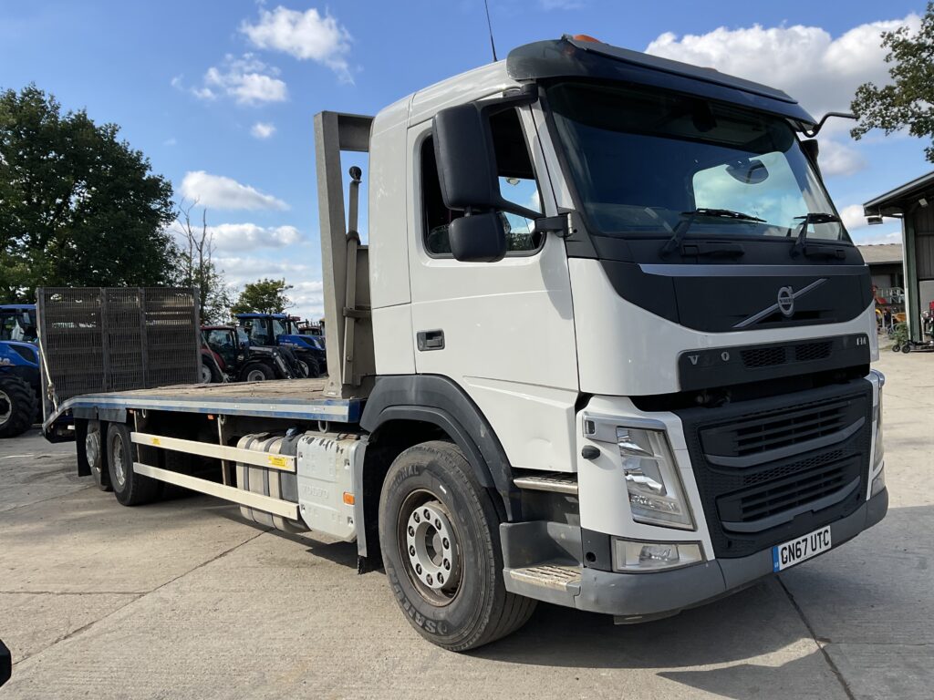 VOLVO FM330