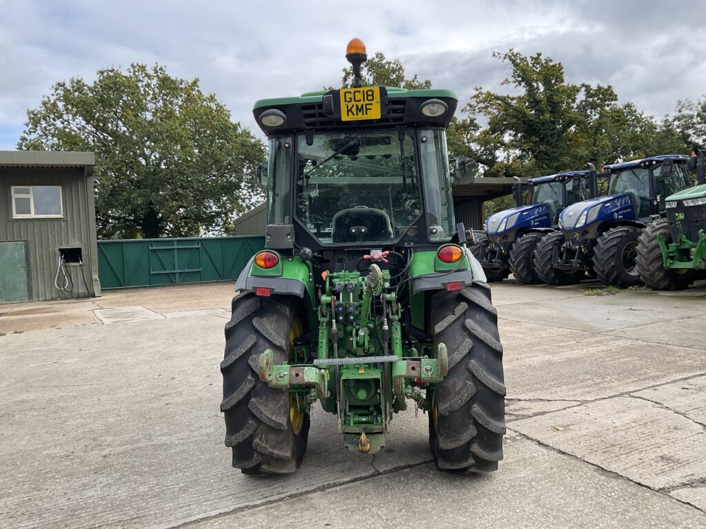 JOHN DEERE 5090GF