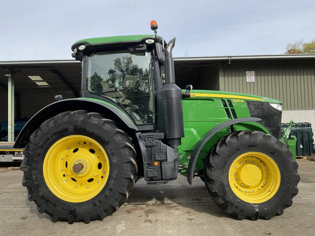 JOHN DEERE 7310R