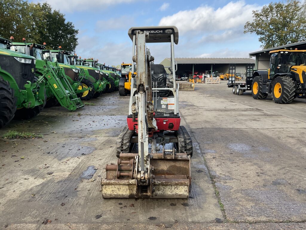 TAKEUCHI TB216