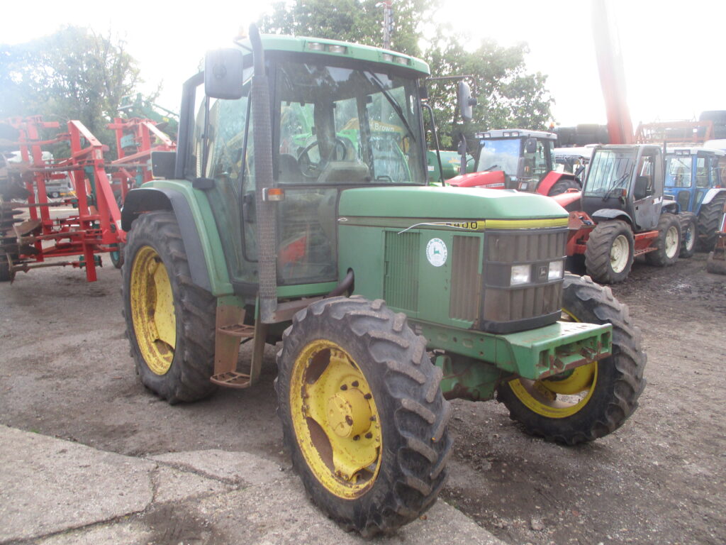 JOHN DEERE 6400