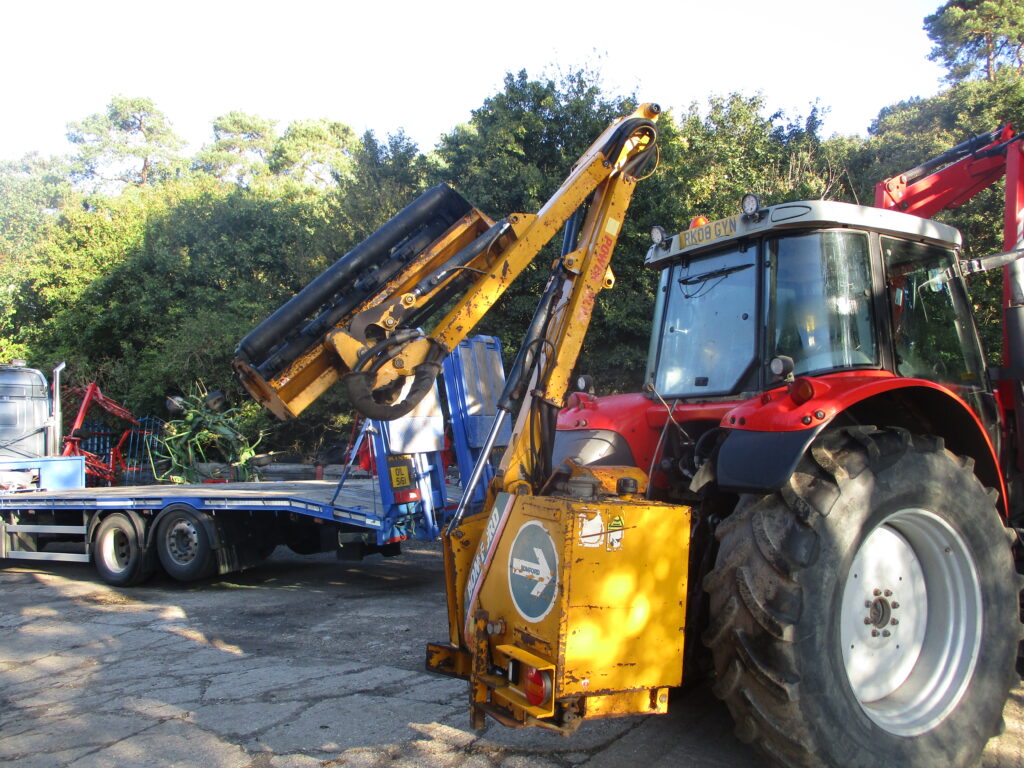 BOMFORD HEDGE CUTTER