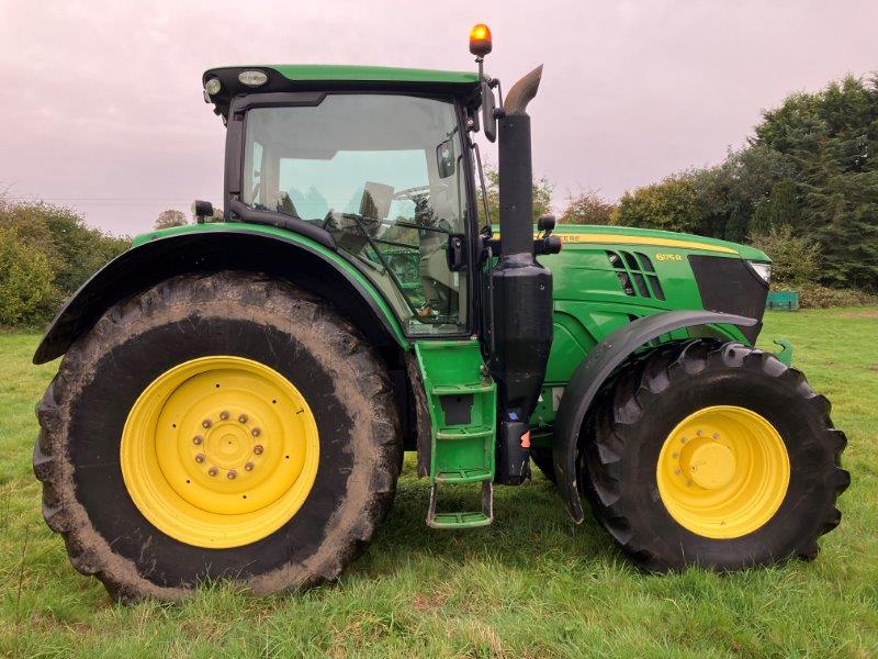 John Deere 6175R