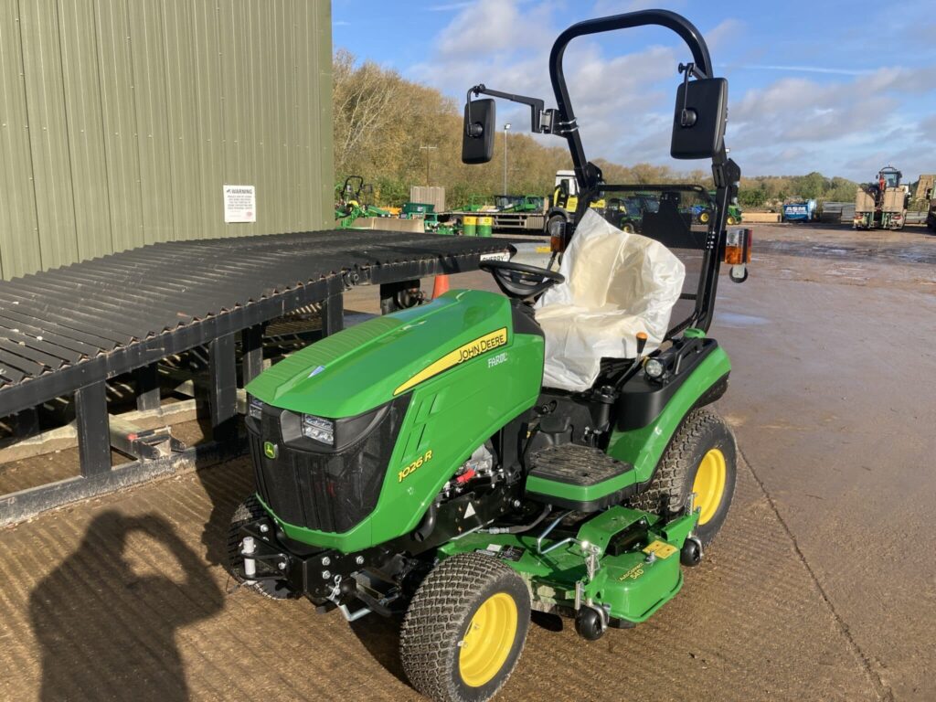 John Deere 1026R compact tractor