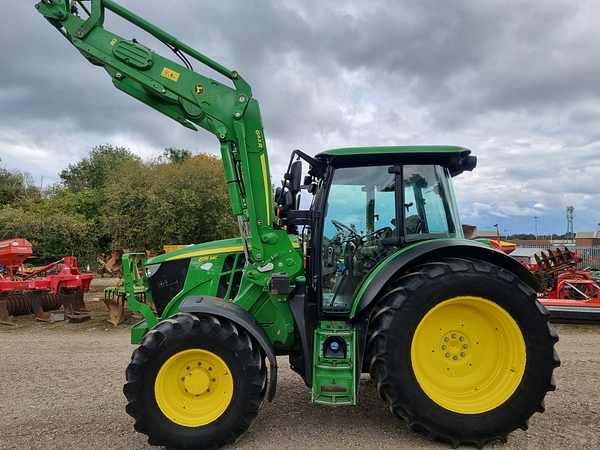 John Deere 6115MC -[ 4 Wheel Drive ]-