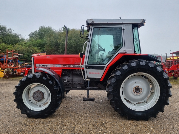 Massey Ferguson 3085 -[ 4 Wheel Drive ]-