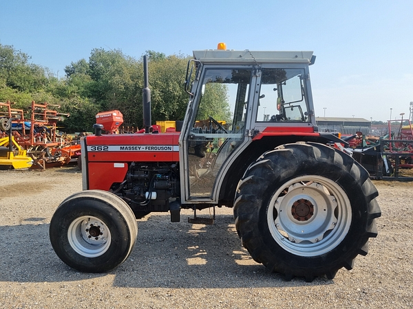 Massey Ferguson 362 -[ 2 Wheel Drive ]-