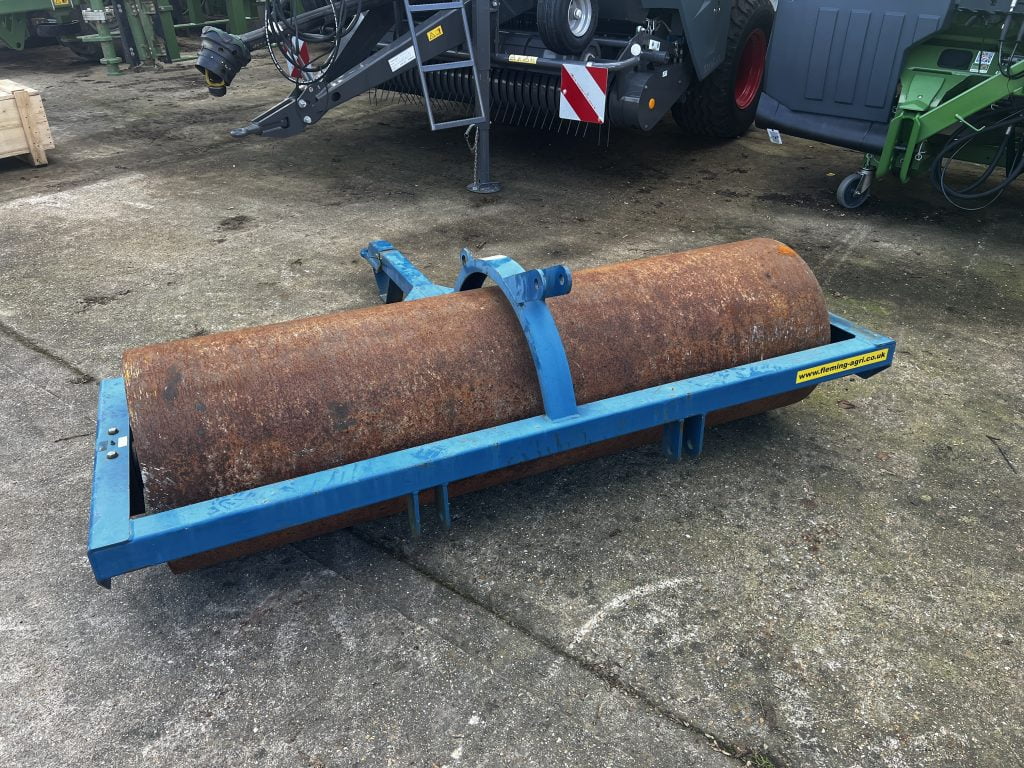 Fleming 6.6ft Flat Roll