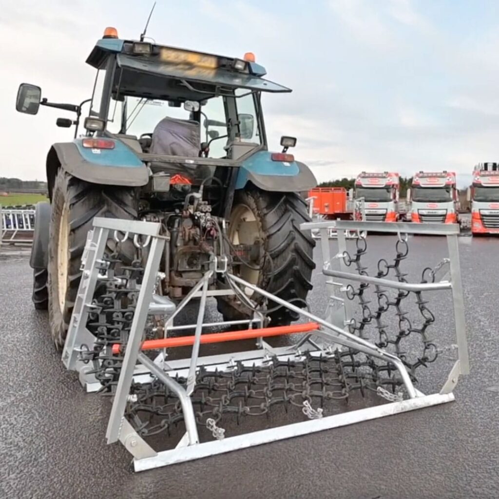 Ritchie Grassland Harrow 4m Hydraulic Folding