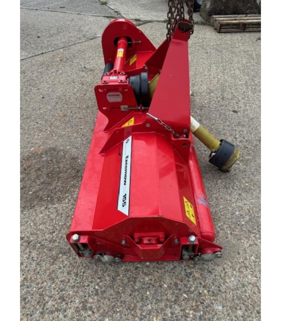 Trimax Ezeemow 155 S2