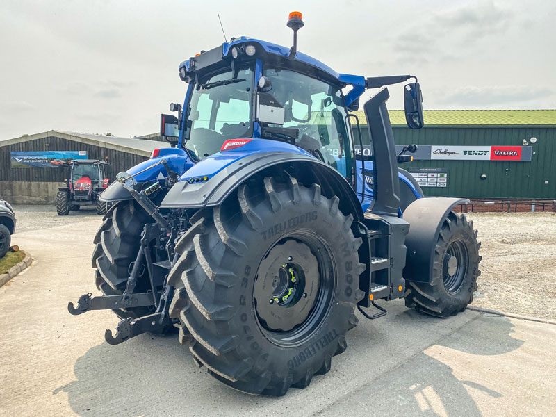 Valtra Q265