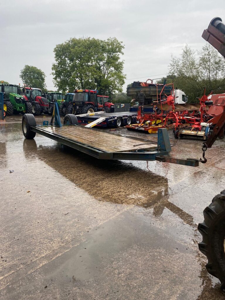 18FT LOW LOADER TRAILER