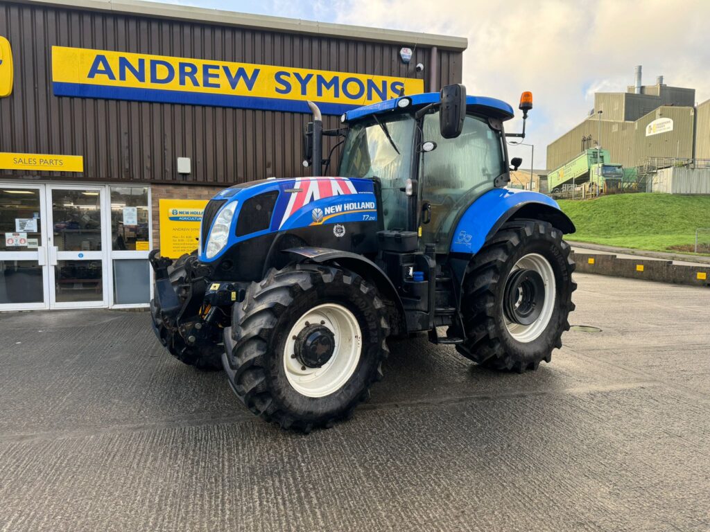 New Holland T7.210 Auto Command Tractor