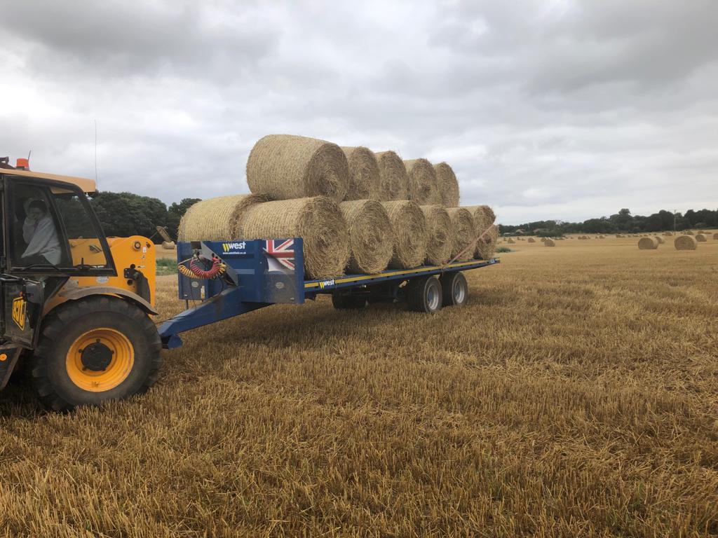 Harry West Trailers – Flatbed/Bale Trailer