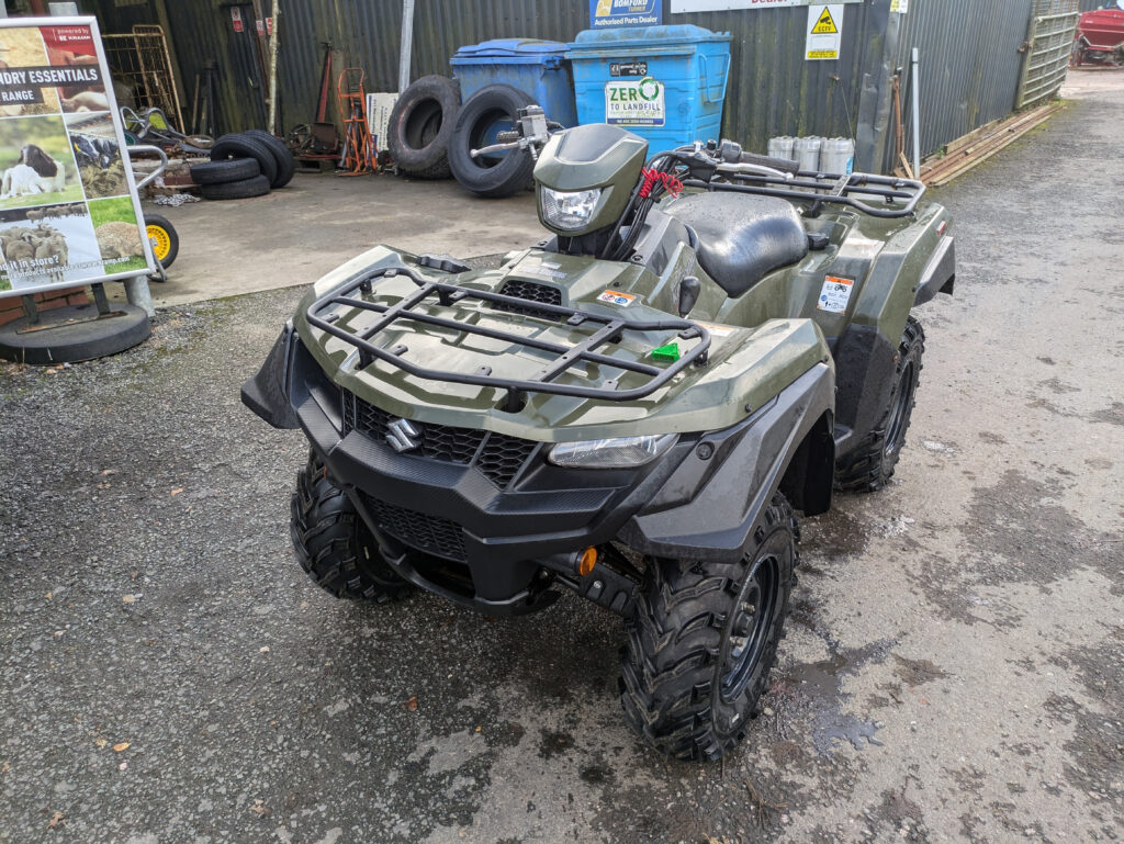 Suzuki Kingquad 750 AXI (’71 plate)