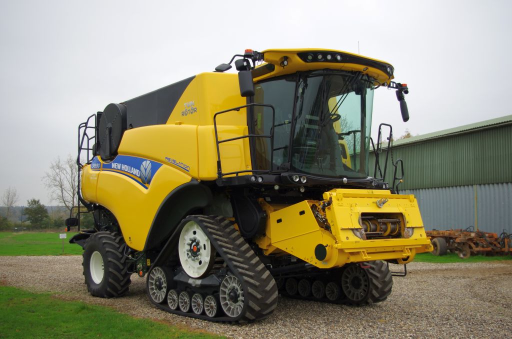 New Holland CR8.80ST