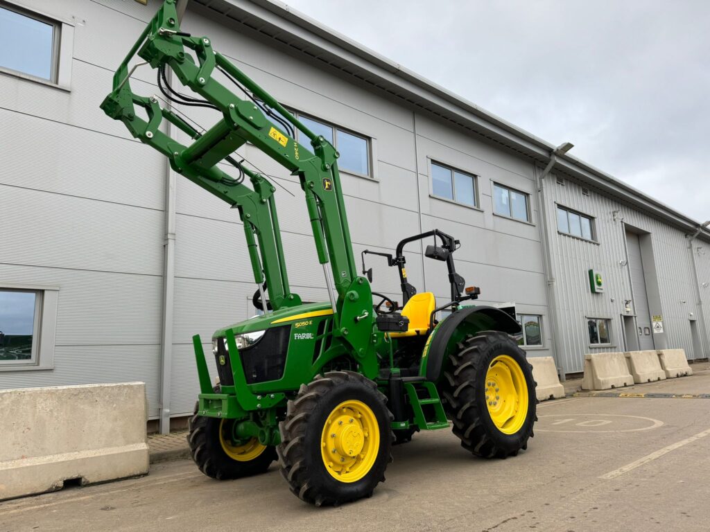 John Deere 5050E w/H240 Loader