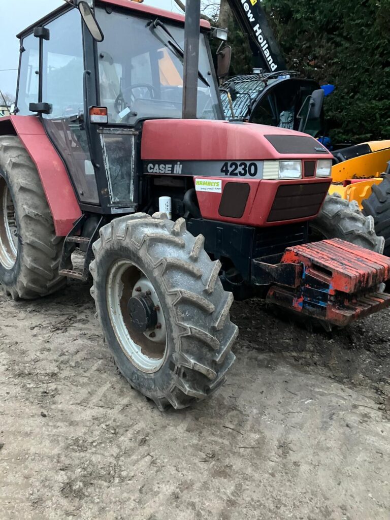 CASE IH 4230 TRACTOR