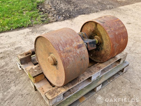 Pair of McConnel Shakaerator depth wheels