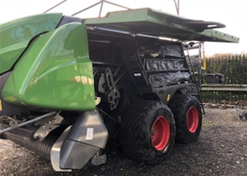 Fendt 1290 Baler (Square)