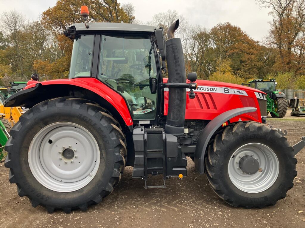 Massey Ferguson 7720S