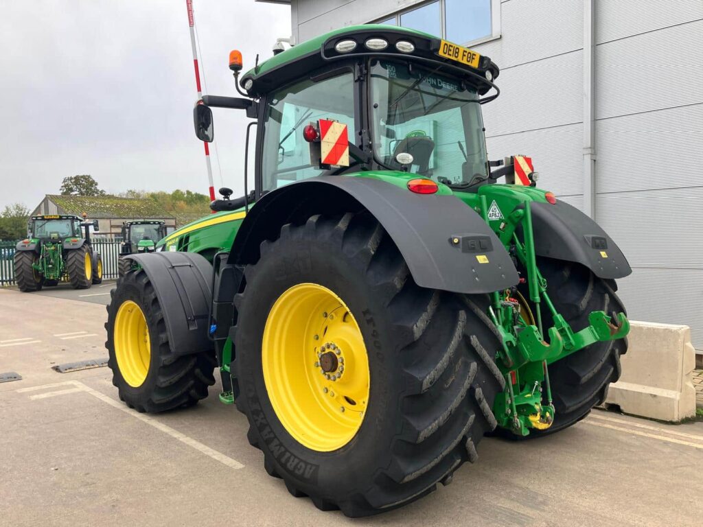 John Deere 8400R