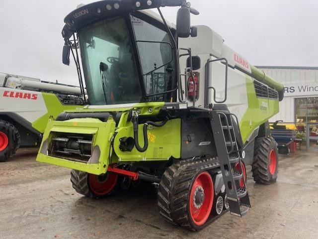 CLAAS LEXION 7500 TT & CONVIO FLEX 930