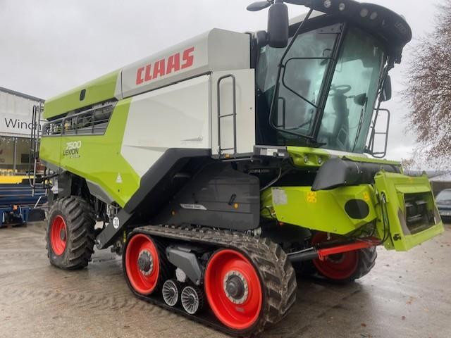 CLAAS LEXION 7500 TT & CONVIO FLEX 930