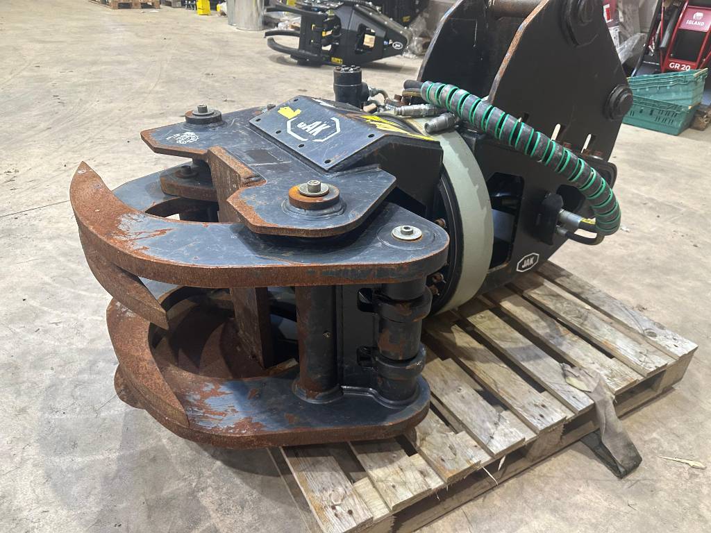 JAK 300R Rotating Tree Shear