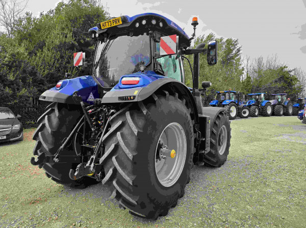 NEW HOLLAND T7.260