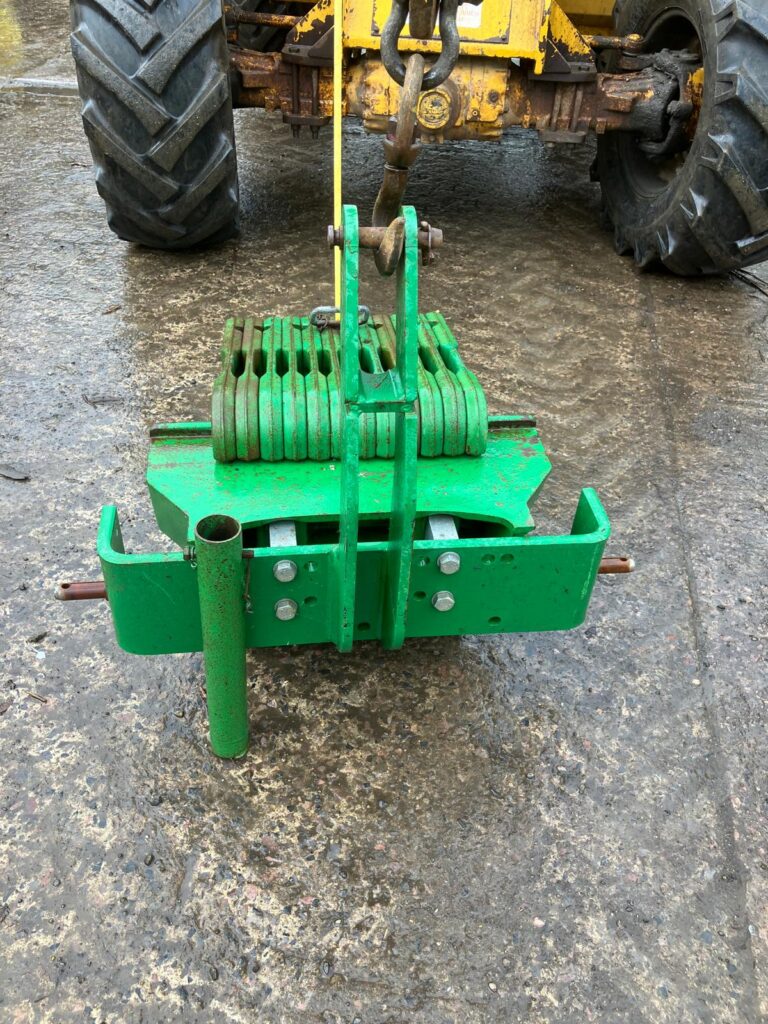 JOHN DEERE WEIGHTS & CARRIER