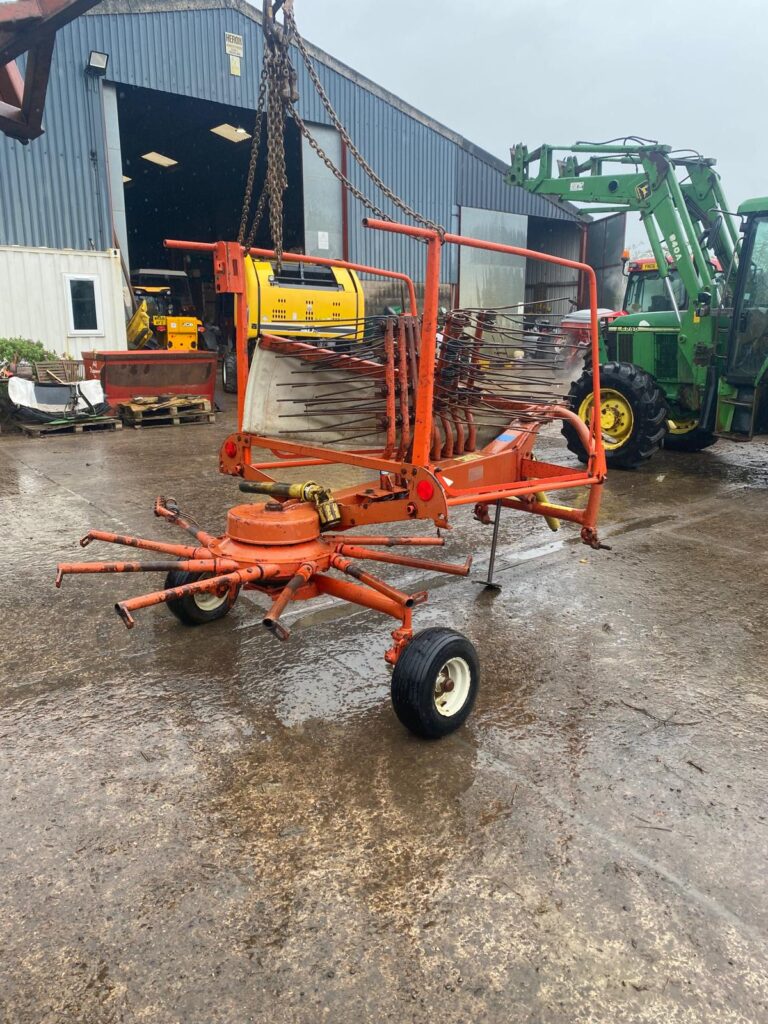 KUHN GA4101 SINGLE ROTOR RAKE