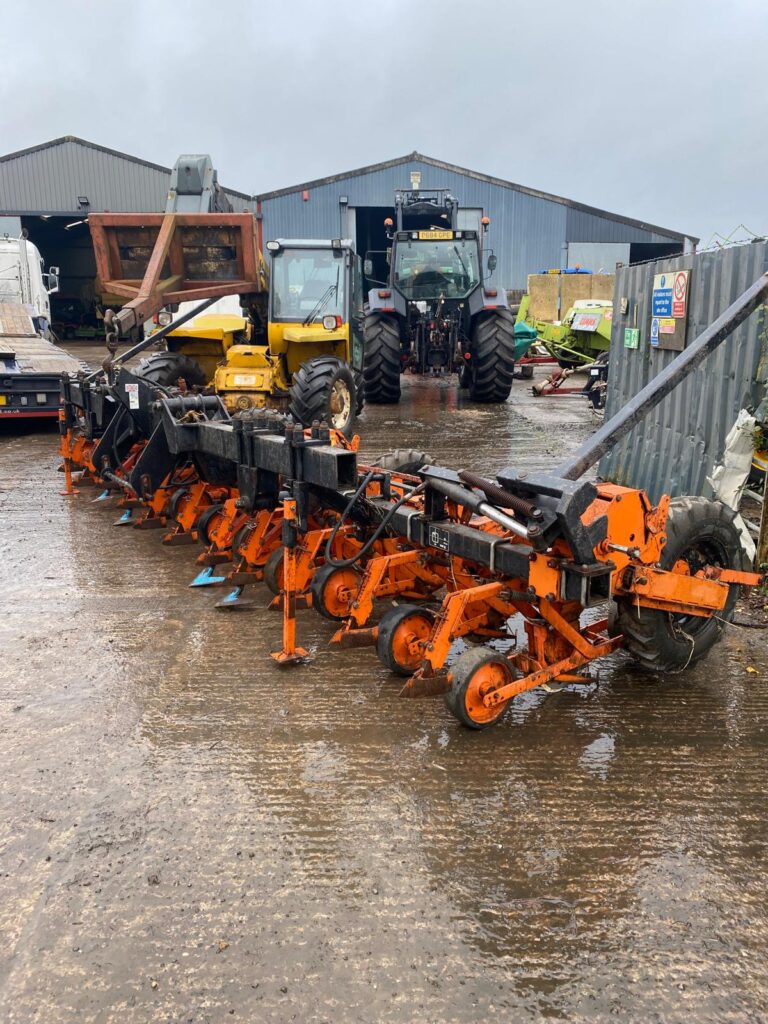 12 ROW FODDER BEET DRILL