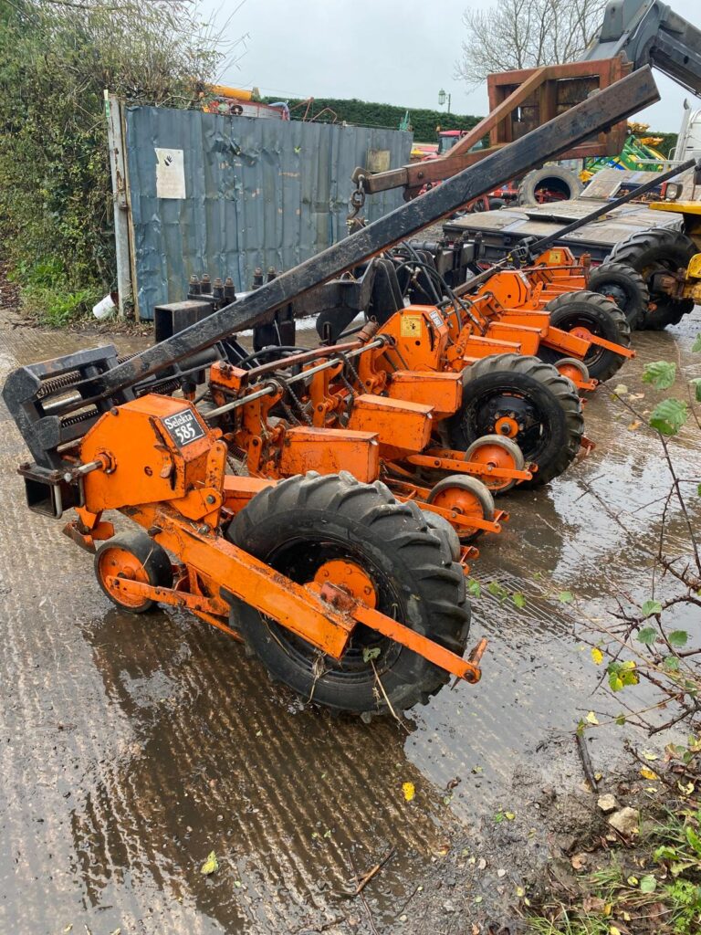 12 ROW FODDER BEET DRILL