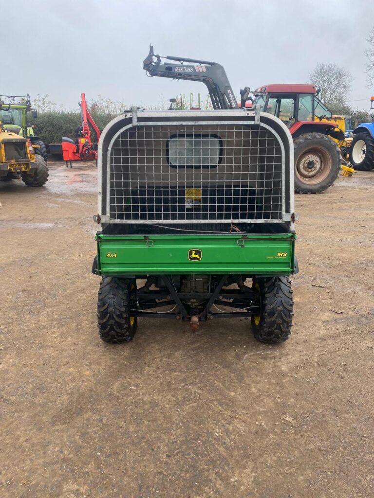 JOHN DEERE 850D GATOR