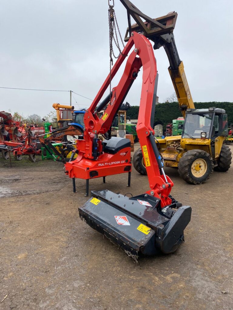 KUHN EP5757 HEDGE CUTTER