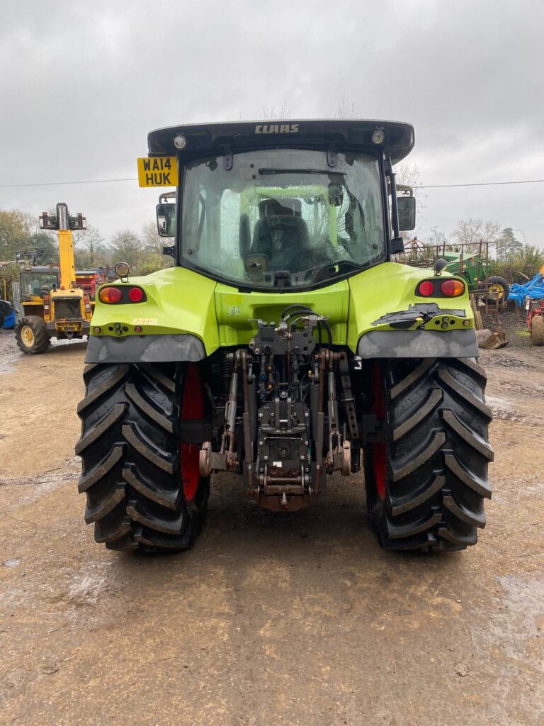 CLAAS ARION 620 C/W LOADER