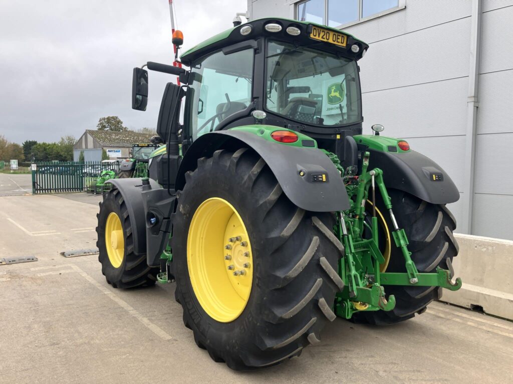 John Deere 6250R