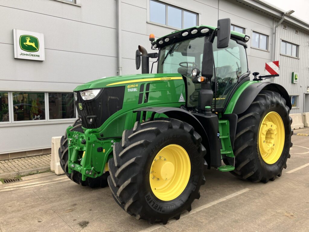 John Deere 6250R