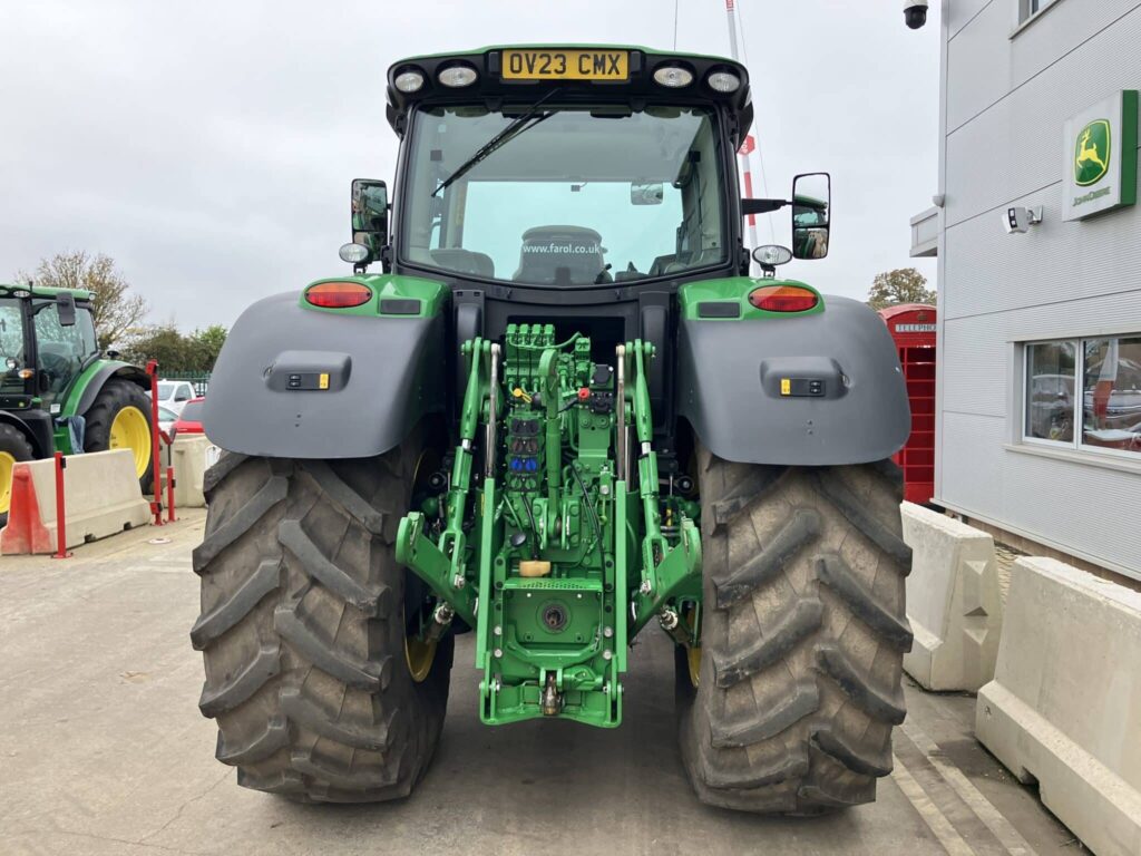 John Deere 6R 195