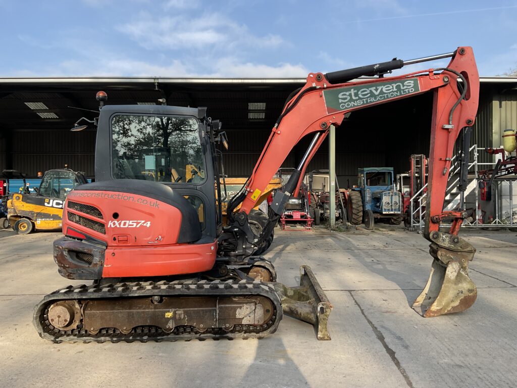 KUBOTA KX057-4