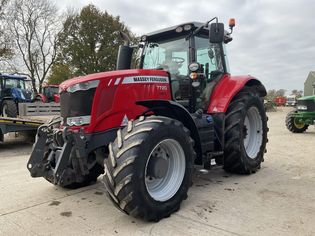 MASSEY FERGUSON 7720 DYNA-6