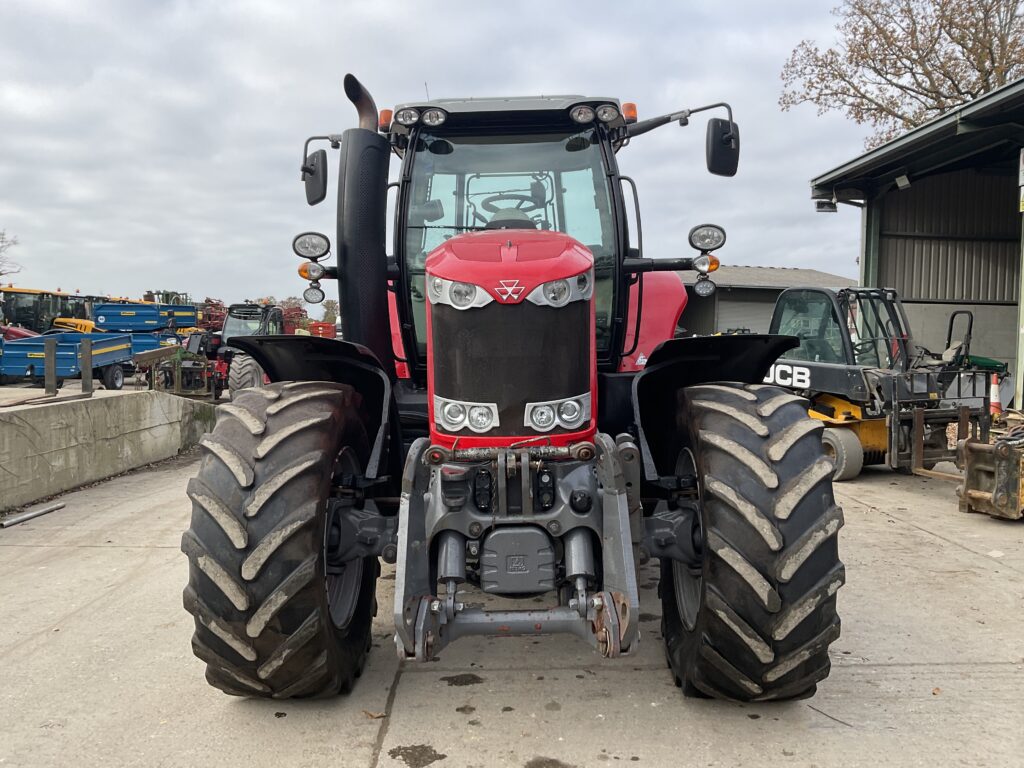 MASSEY FERGUSON 7720 DYNA-6