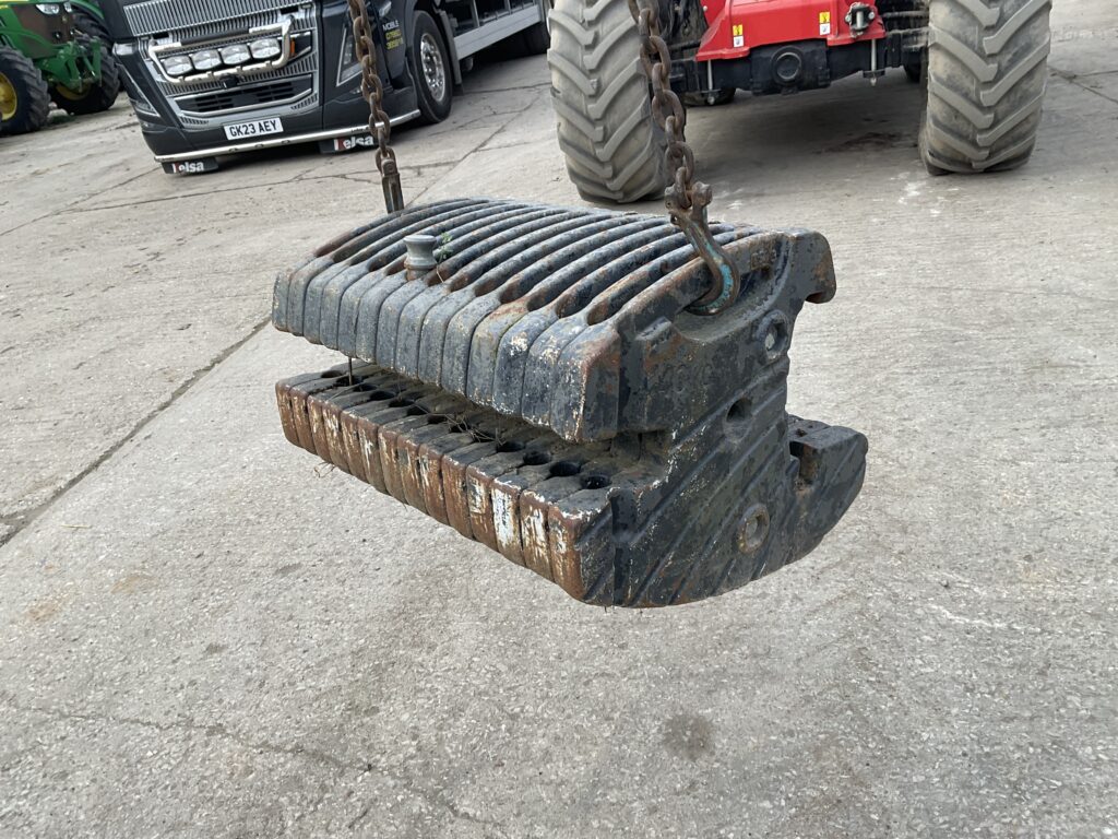 VALTRA WEIGHTS