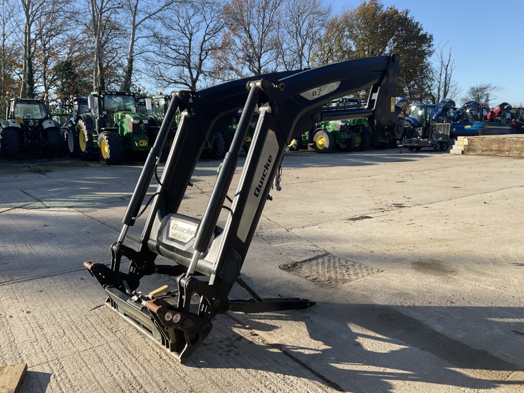 QUICKE Q3L LOADER