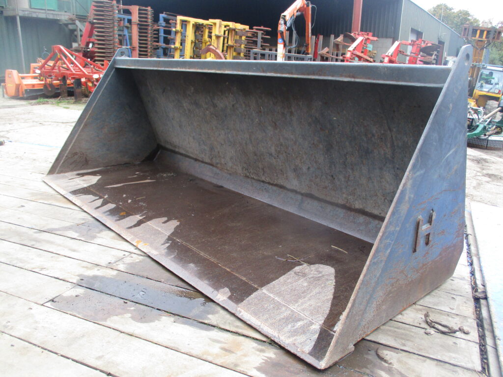 LOADER BUCKET